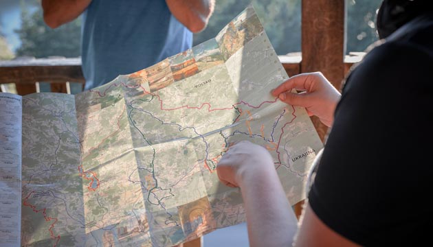 Objavte tento autentický kút severovýchodného Slovenska. Spoznajte Poloniny na dvoch kolesách a využite pritom naše dlhoročné skúsenosti a služby.